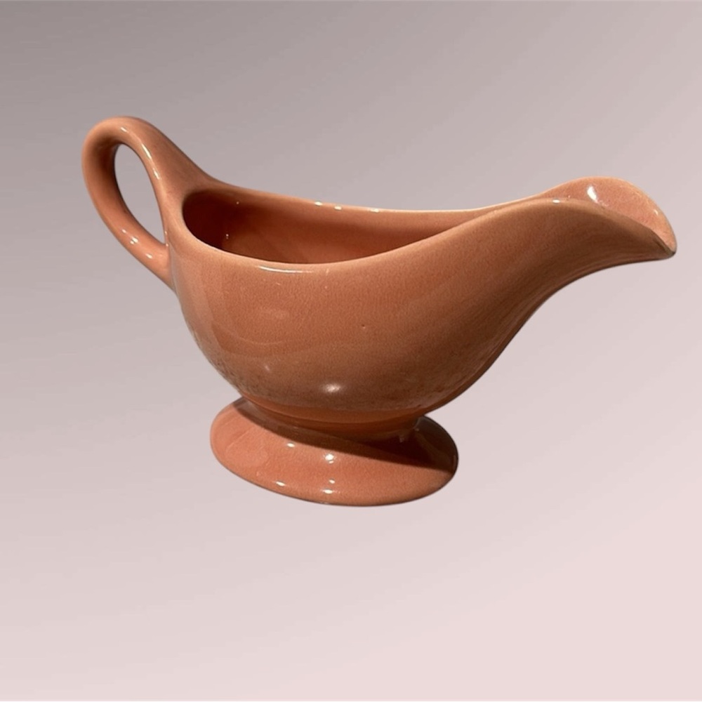 VTG ✨California pottery || footed gravy boat